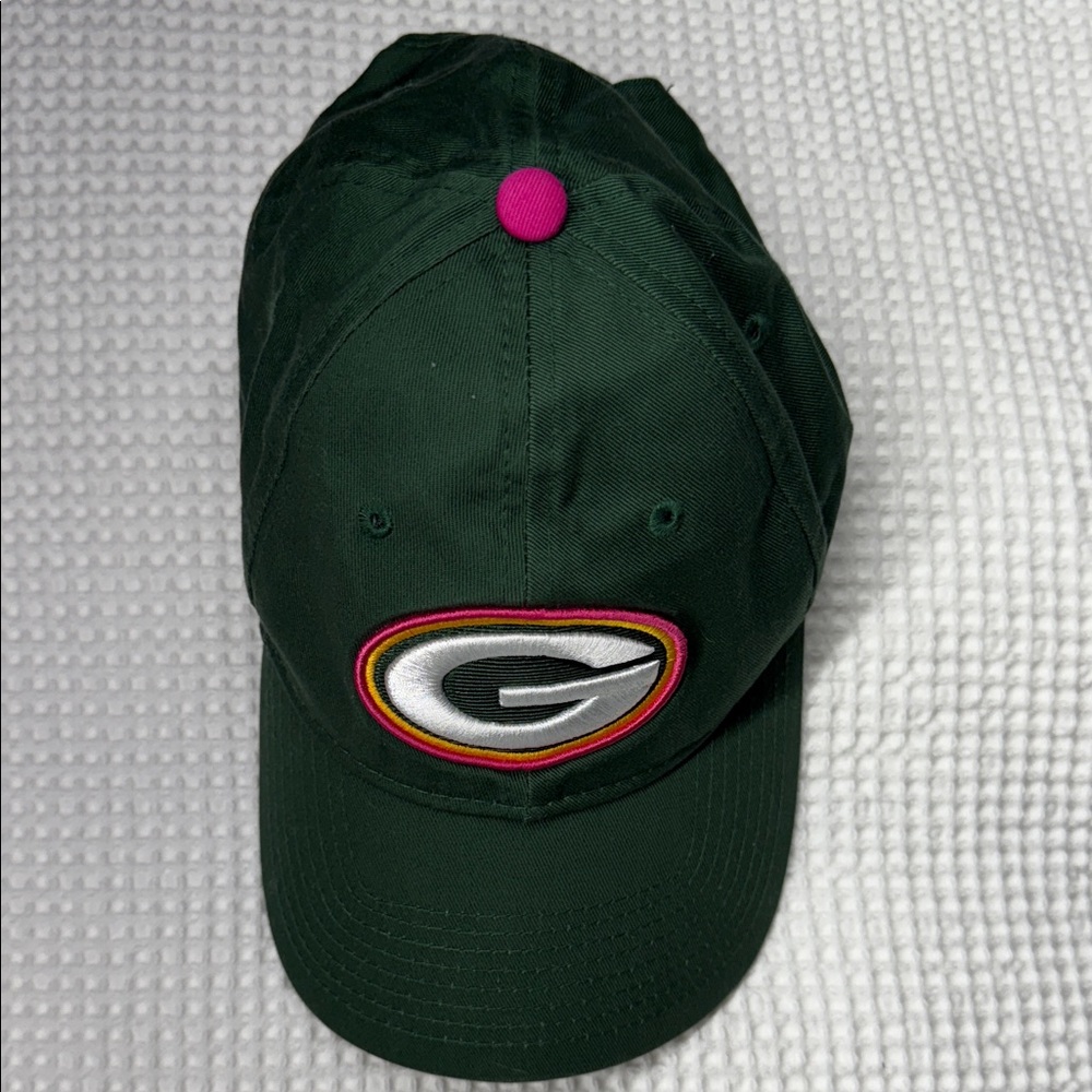 Womenβs 9FORTY - Green Bay Packers Cap with Pink Accent - Susan G. Komen